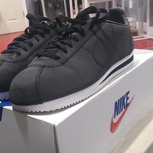 Nike Cortez reflective as seen in 3rd picture